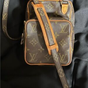 Louis Vuitton Vintage Amazone Monogram Adjustable Crossbody